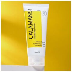 Пенка для умывания с экстрактом фрукта каламанси Med B Calamansi Cleansing Foam, 180 мл, изображение 3