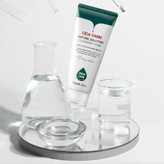 Пенка для умывания с центеллой азиатской FarmStay Cica Farm Nature Solution Cleansing Foam, 180 мл, изображение 2