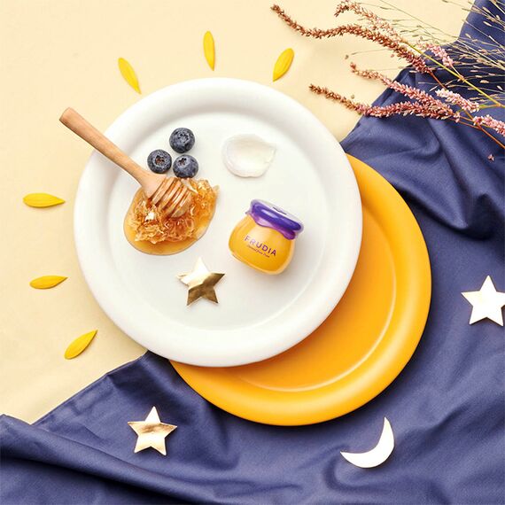 Бальзам для губ увлажняющий Черника и мед Frudia Blueberry Hydrating Honey Lip Balm, 10 мл, изображение 8